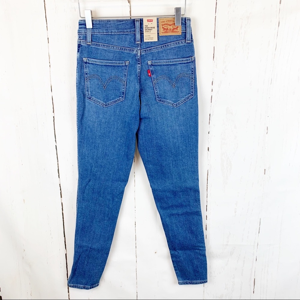 Levi’s 721 High Rise Skinny Ankle Jeans - Picture 3 of 8